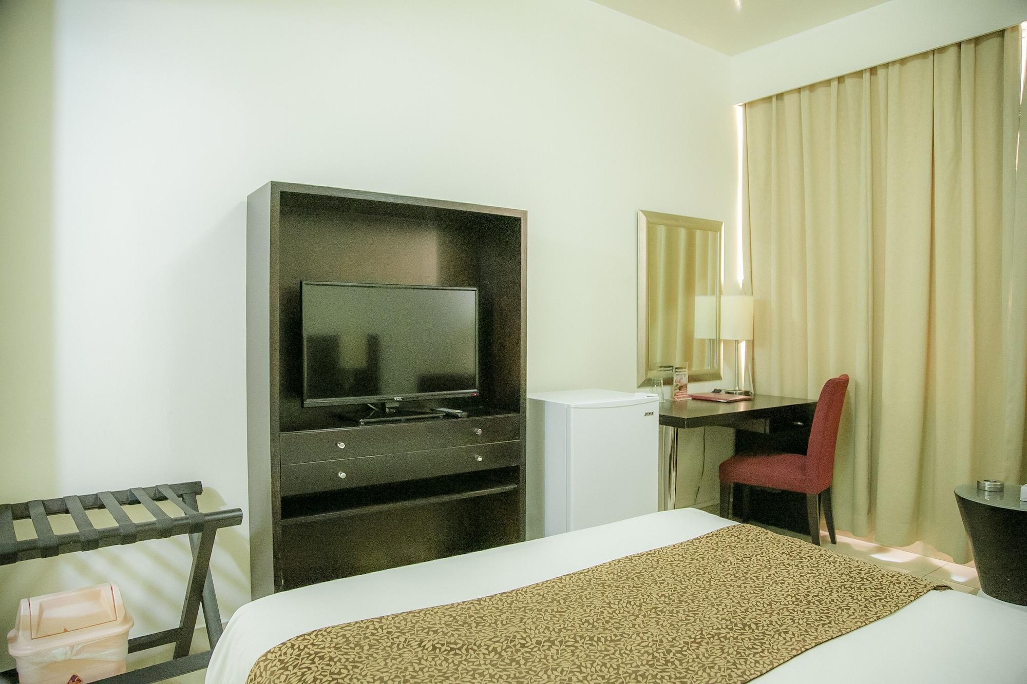Phoenicia Grand Hotel Dubai Ngoại thất bức ảnh