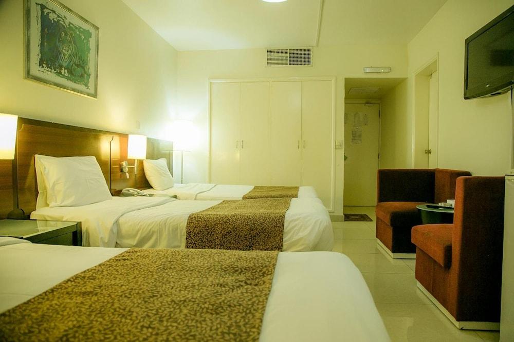 Phoenicia Grand Hotel Dubai Ngoại thất bức ảnh