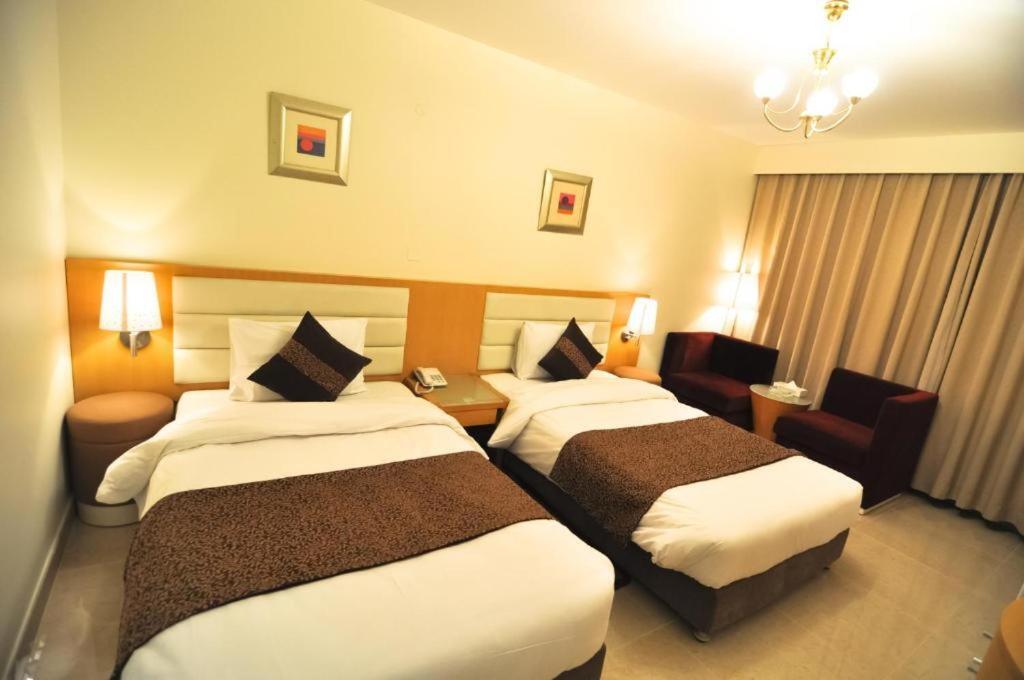 Phoenicia Grand Hotel Dubai Ngoại thất bức ảnh